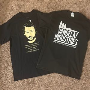 Seinfeld x it’s always sunny in Philadelphia graphic tee bundle